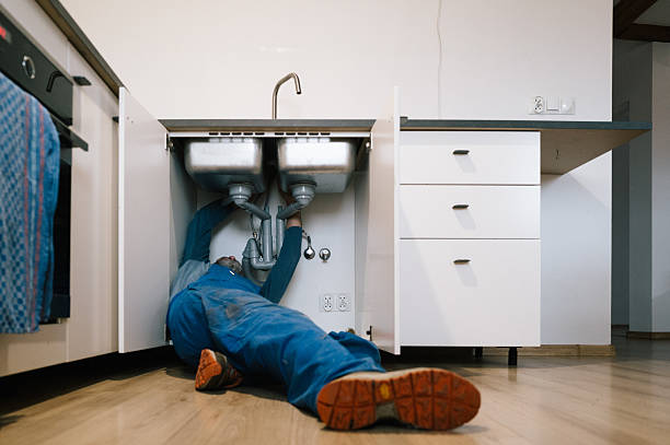 Professional Plumbing technician working in Romeo, MI